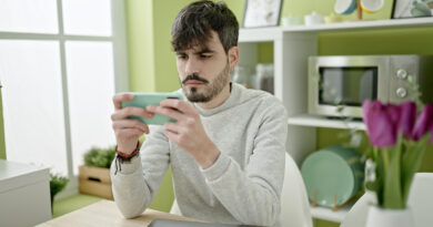 How to Pick the Right Budget Gaming Phone